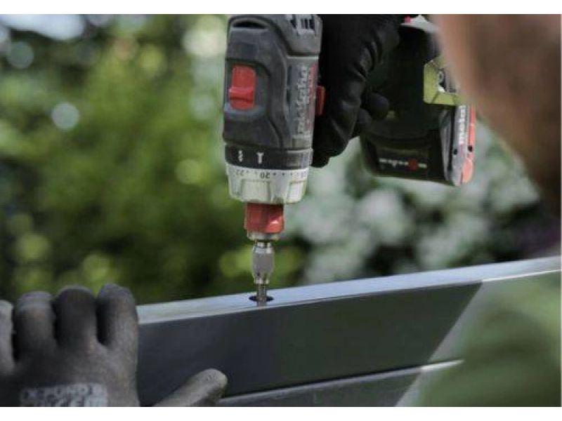 Jak przedłużyć słupek ogrodzeniowy – praktyczny poradn