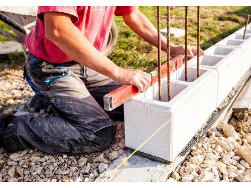 Jak szybko i skutecznie zamontować ogrodzenie tymczasowe na