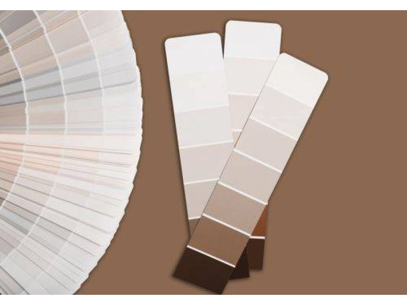 Jak dobrać kolor i wykończenie akcesoriów ogrodzeniowych?